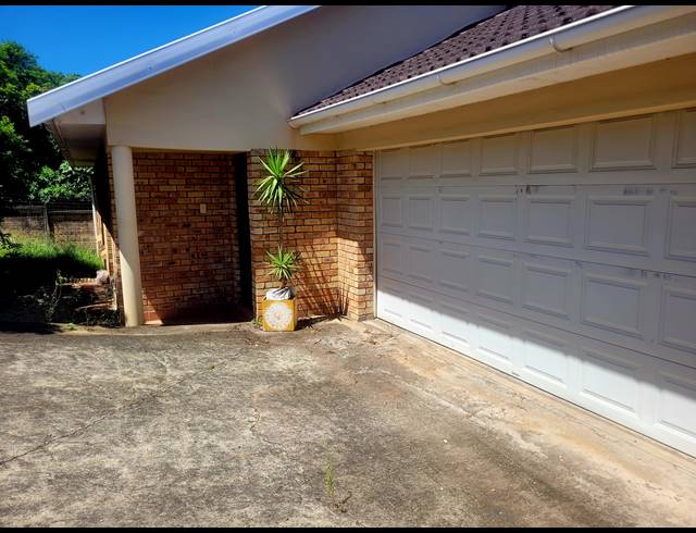 3 BEDROOM TOWNHOUSE FOR SALE IN BEACON BAY